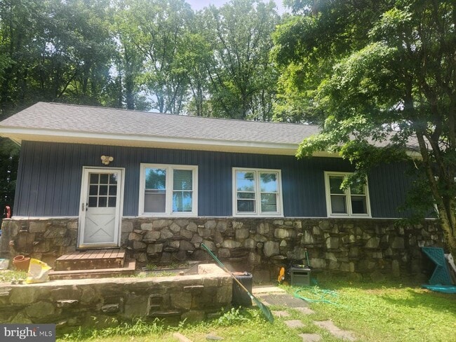 Building Photo - 295 Gravel Hill Rd