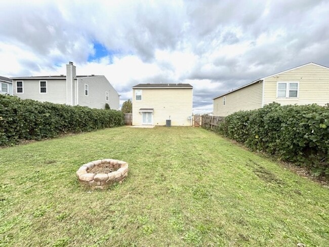 Building Photo - New Move In Special-$300 off first month's rent. Move In Ready Home in Prime Madison Location!