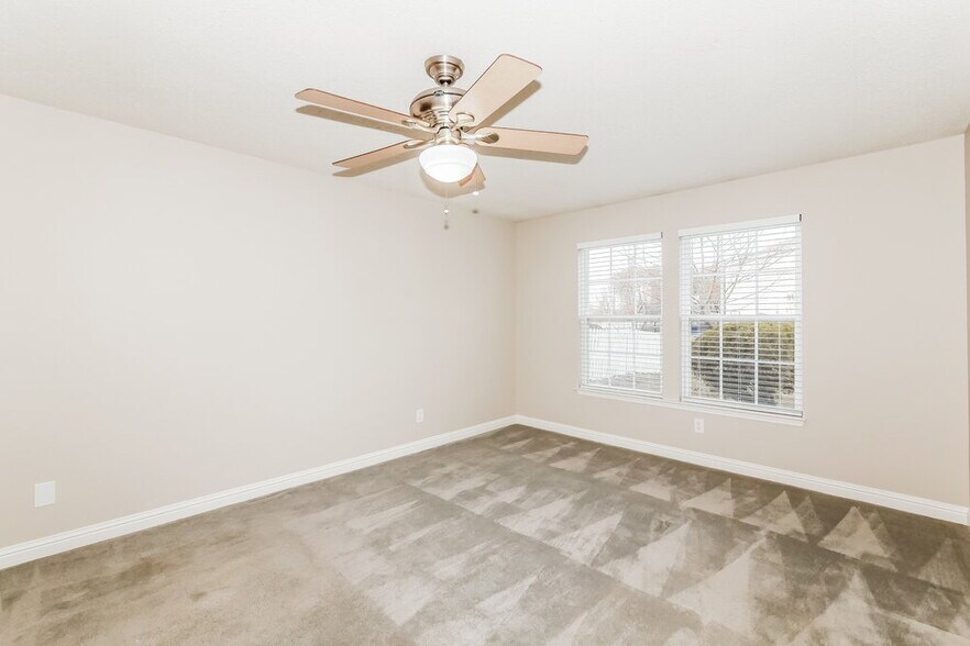 Building Photo - 8310 Weathervane Cir