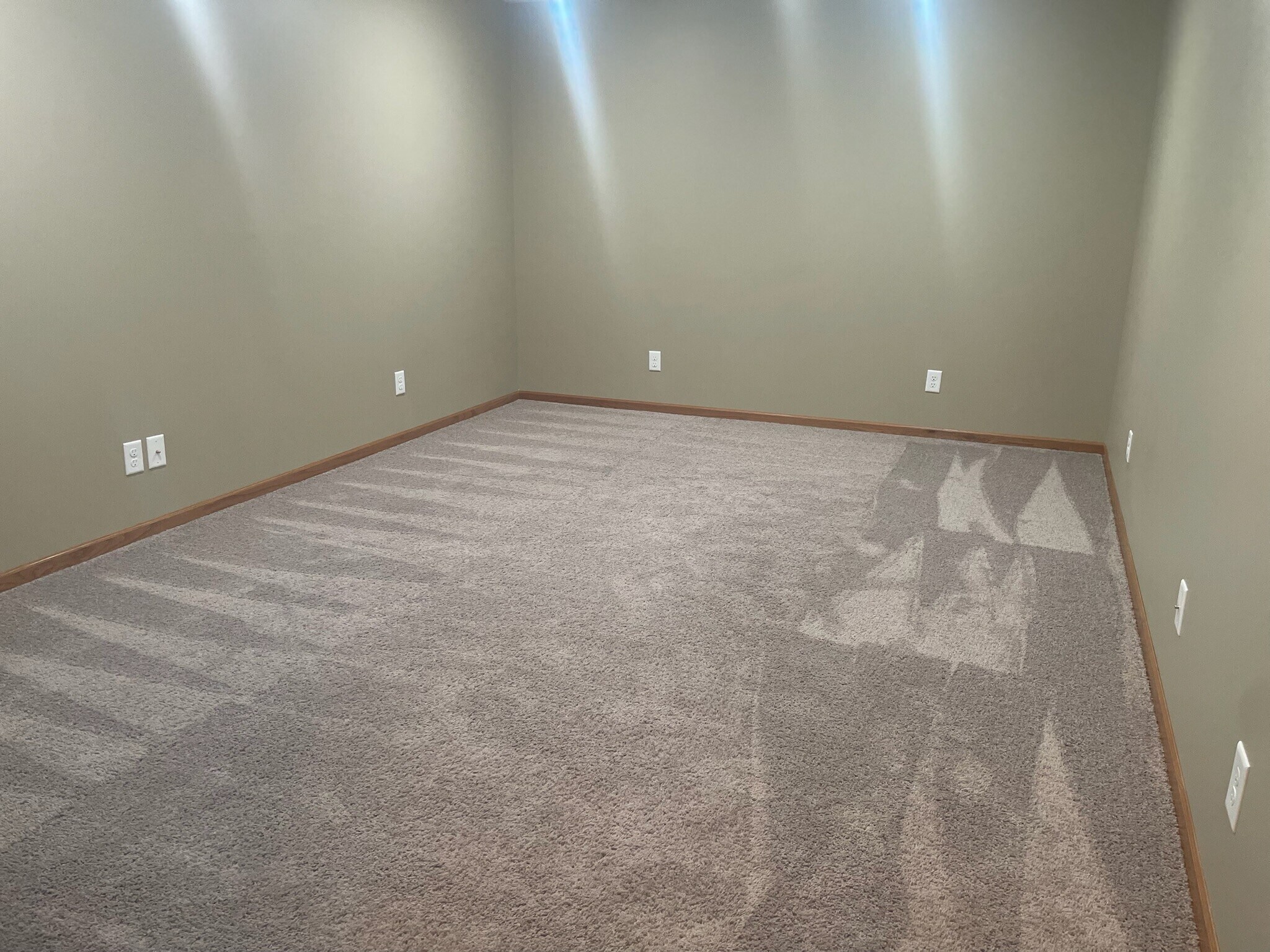 Building Photo - 6630 Shadow Pines Place
