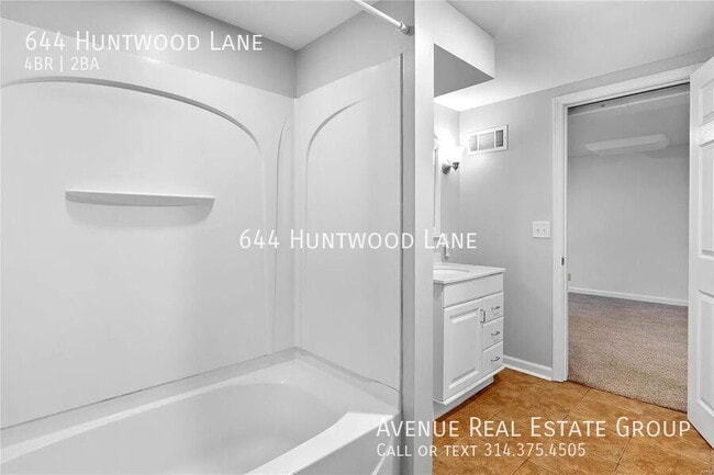 Building Photo - 644 Huntwood Ln