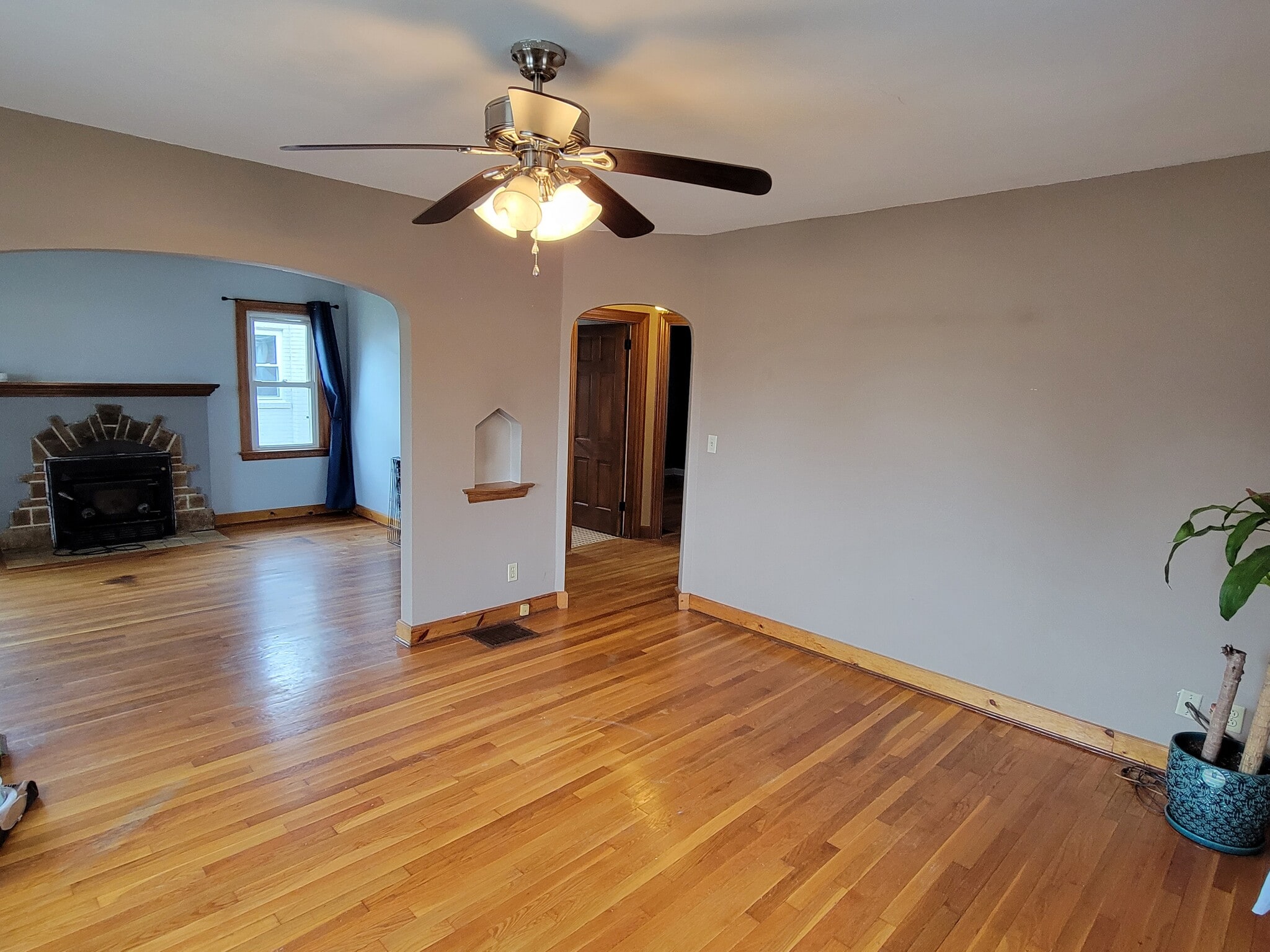 Building Photo - 4317 Duneden Ave