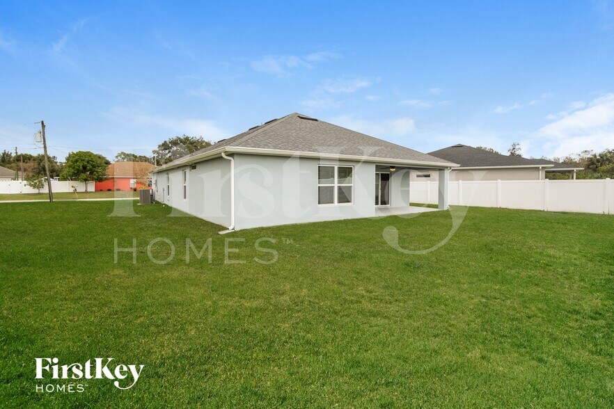 Building Photo - 298 Ontario St NW