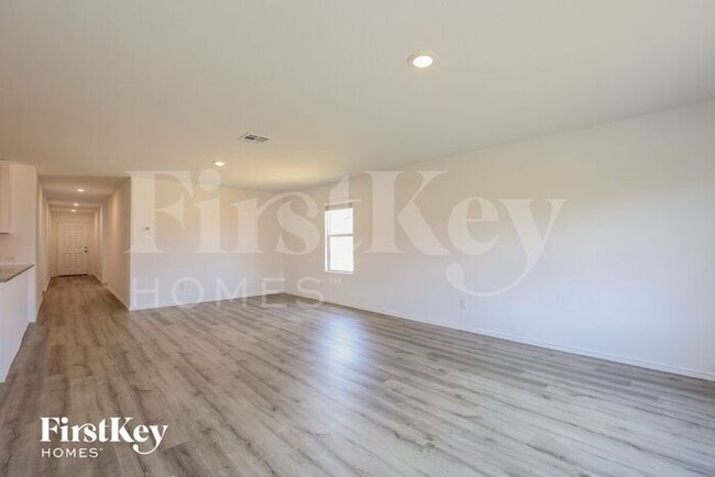 Building Photo - 10607 Penelope Way