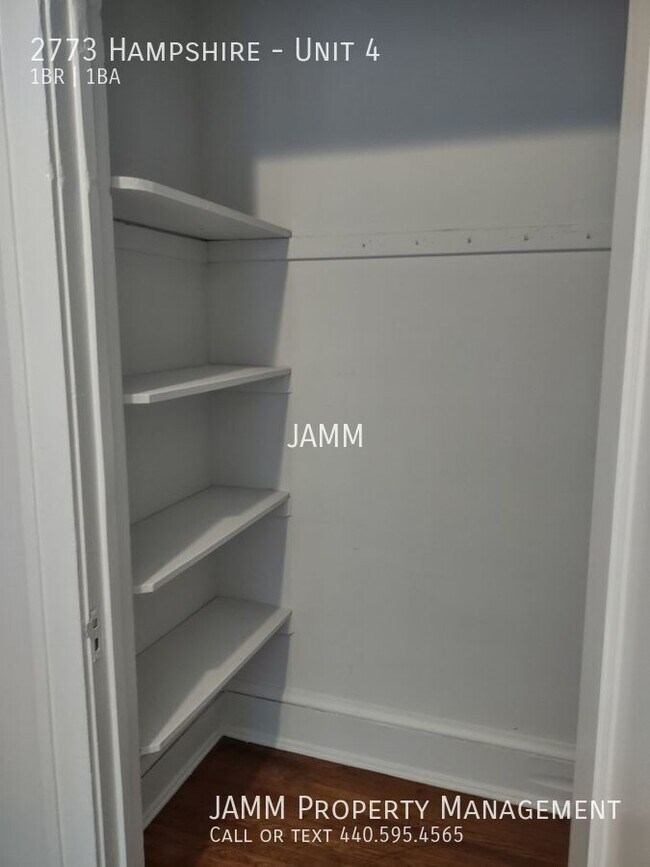 Building Photo - 2773 Hampshire-Unit 4