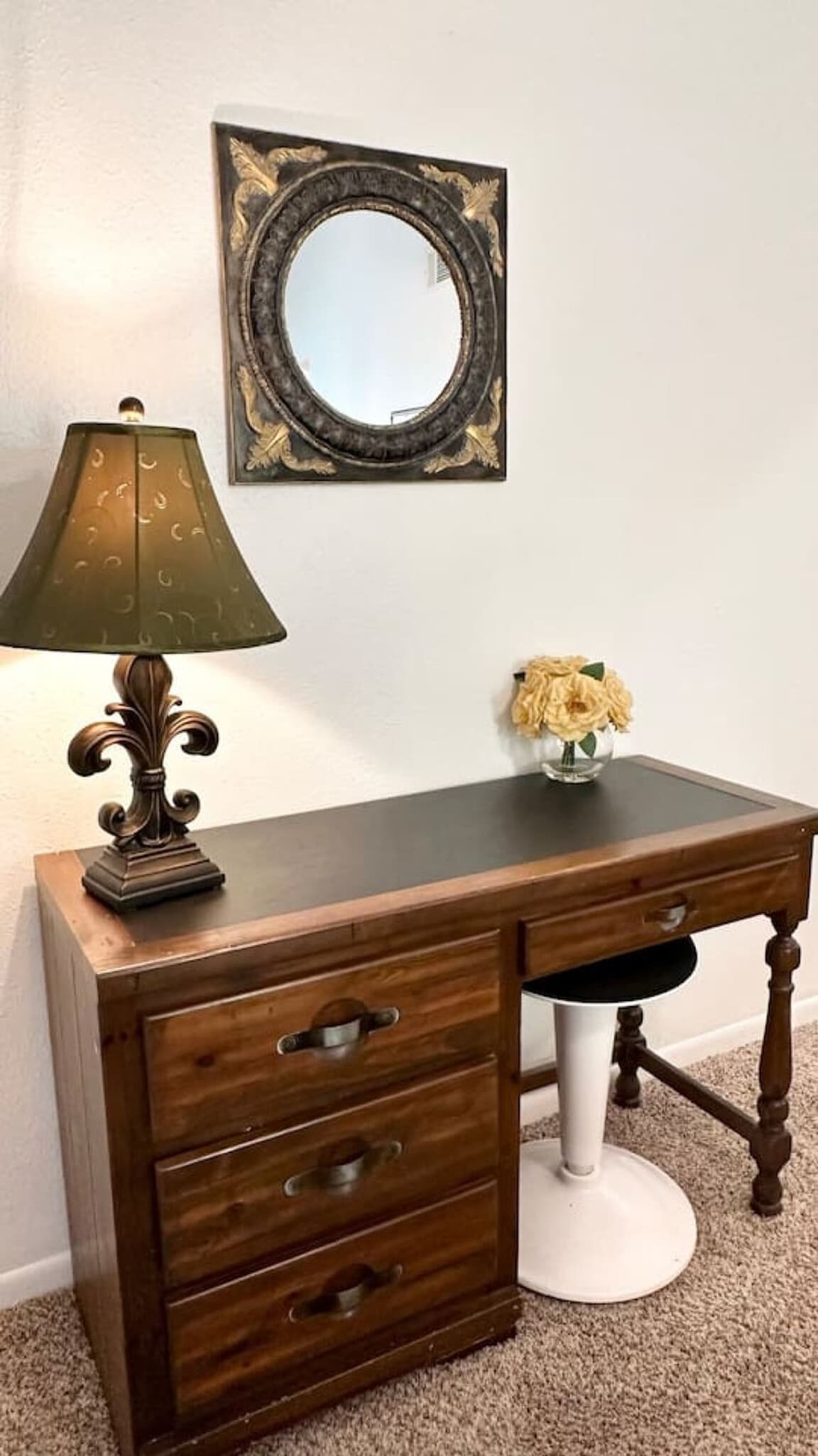 Building Photo - 941 Navidad St