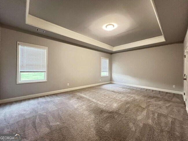 Building Photo - 4675 Silver Oak Dr SW