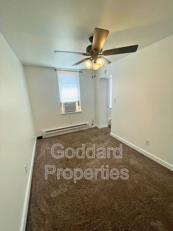 Building Photo - 1436 Light St