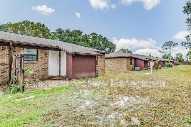 Building Photo - 4173 Ravenwood Dr