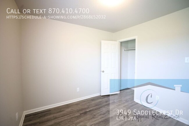 Building Photo - 3949 Saddlecrest Dr