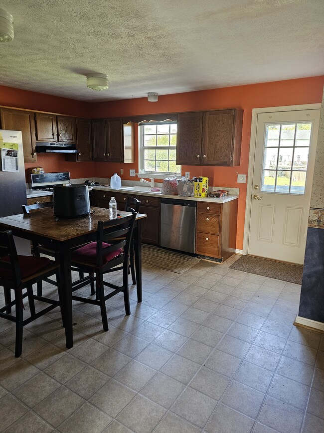 Kitchen, dishwasher, stove included - 130 Little River Dr