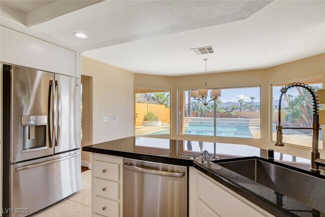 Building Photo - 2707 Mallard Landing Ave