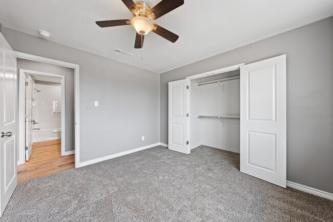 Building Photo - 2-5 ACRES IN HARKER HEIGHTS! FOUR BEDROOMS...