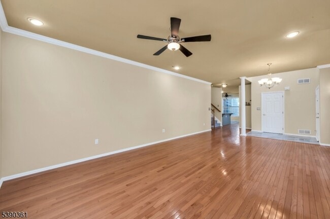 Building Photo - 46 Gordon Cir