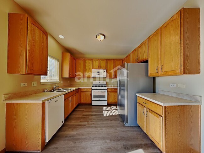 Building Photo - 1217 Violet Ln