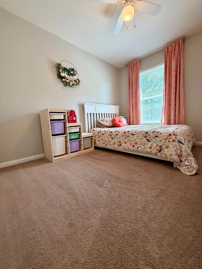 Building Photo - Stunning 3-Bedroom/2-Bathroom Townhouse in Perkasie! Available Mid July!