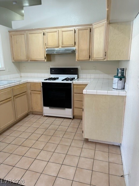 Building Photo - 2110 Los Feliz St