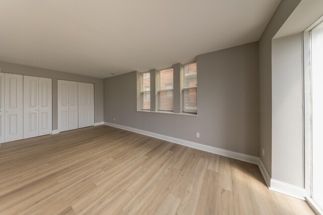 Building Photo - 5630 Pershing Ave