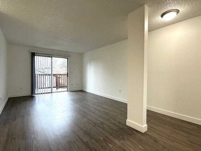 Interior Photo - West on Murray Apartments