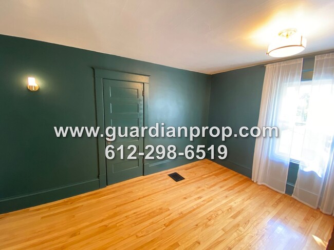 Building Photo - Updated House Available August 1, Hardwood...