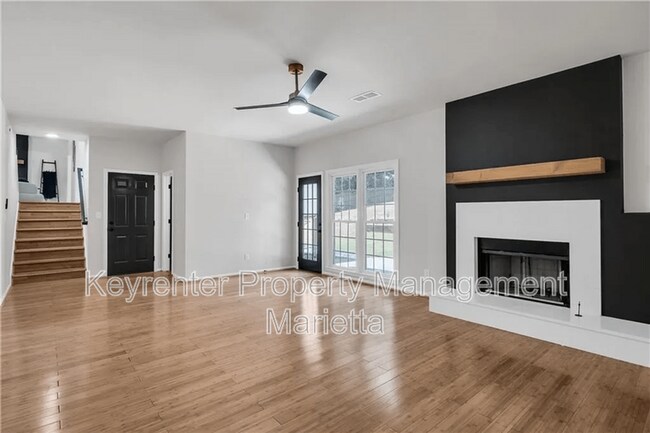 Building Photo - 991 Gentry Ln