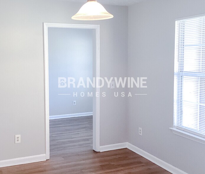 Building Photo - 1964 Corners Cir