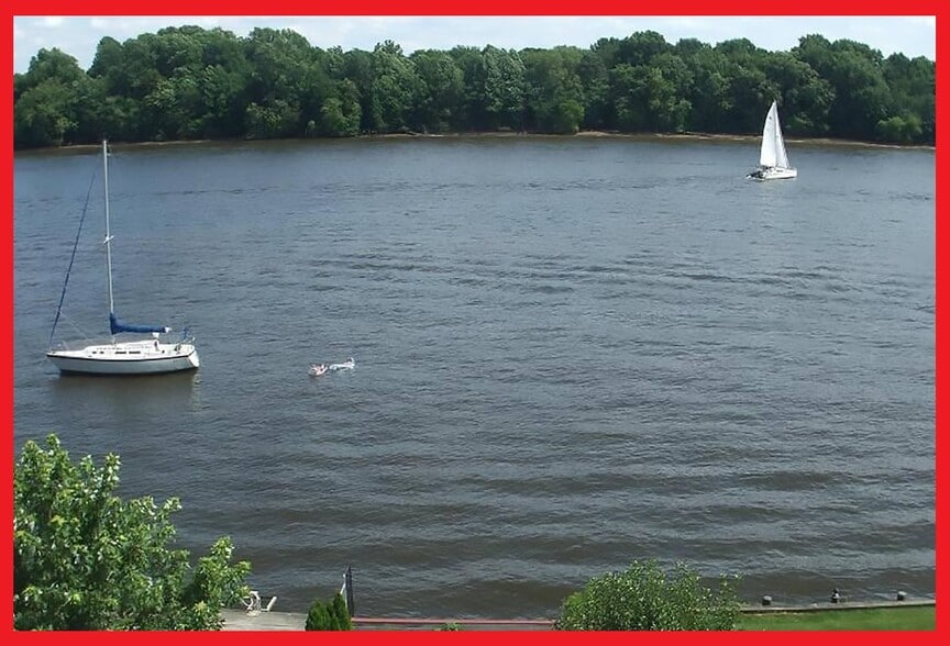 The View - 502 Radcliffe St