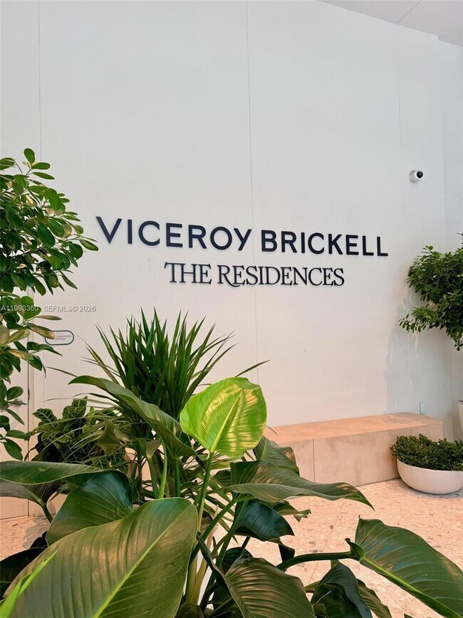 Building Photo - 77 SE 5th St