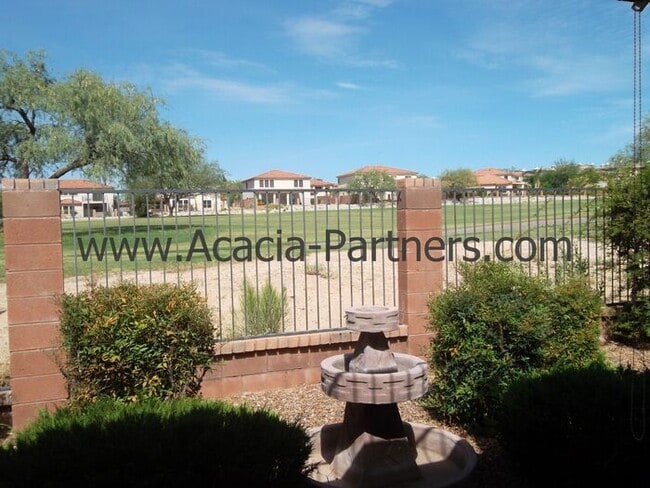 Building Photo - 4 Bedroom  in gated community on Golf Course