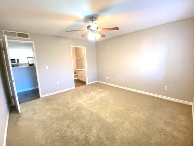 Building Photo - 7885 W Flamingo Rd