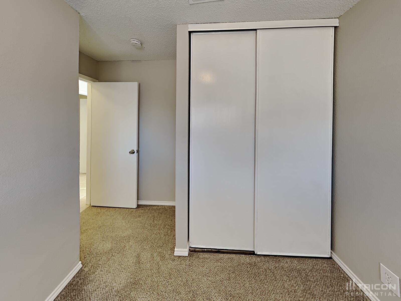 Building Photo - 6333 Village Club
