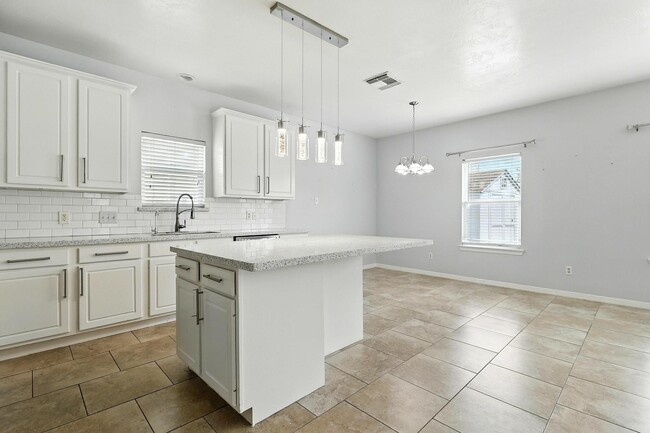 Building Photo - 10123 Sweet Olive Way