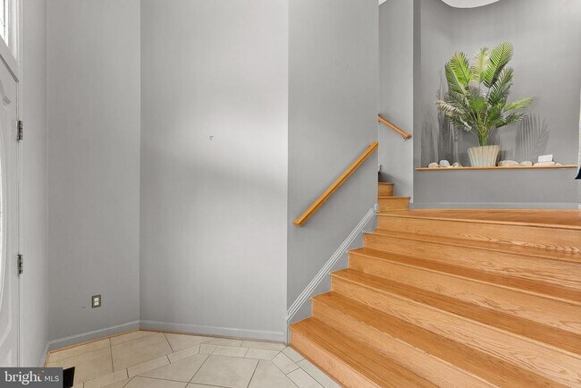 Building Photo - 19451 Youngs Cliff Rd