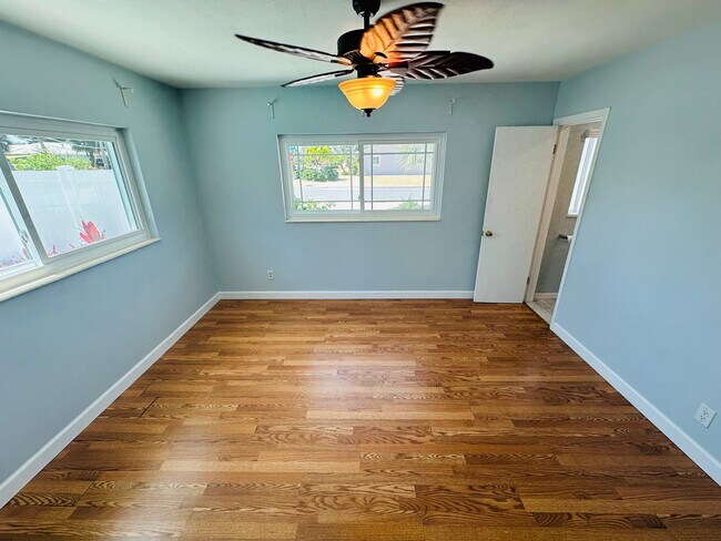 Building Photo - 385 S Tessier Dr
