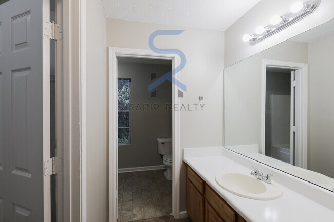 Building Photo - Move in before October 15th and get a $250...