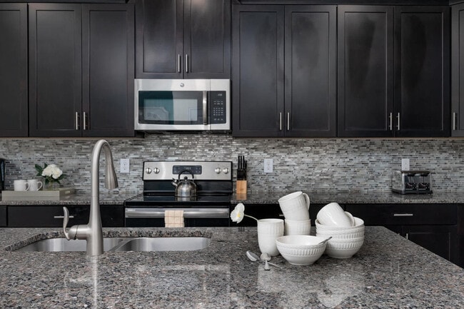 Building Photo - 1580 Tempo Ln