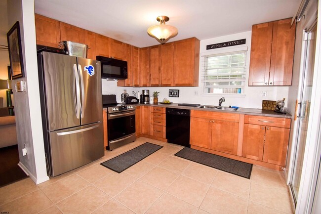 Building Photo - 712 Eagle Point Ct