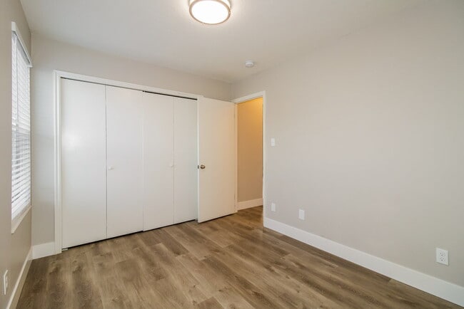 Building Photo - 4345 S 700 W