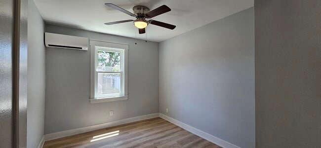 Building Photo - 780 6th St