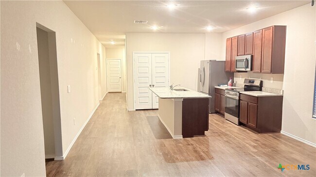 Building Photo - 328 Havarti Wy