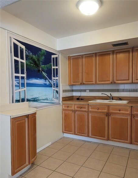 Building Photo - 11620 Park Blvd