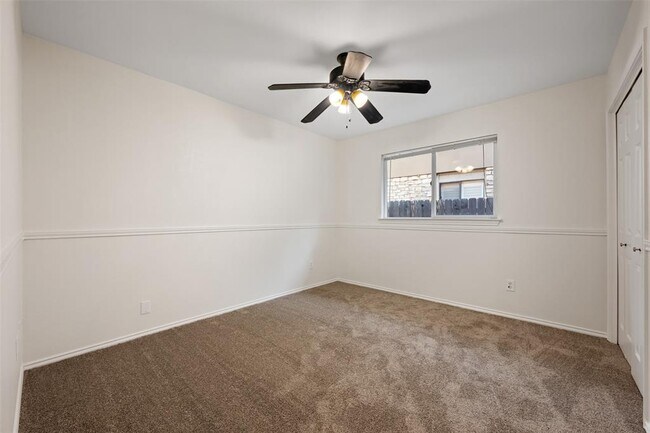 Building Photo - 11464 Bristle Oak Trail