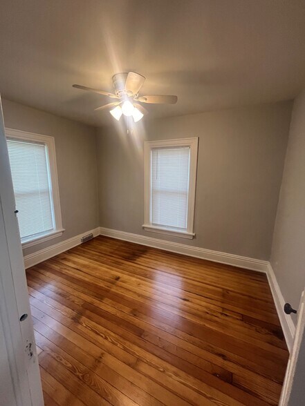 Bedroom 5 - 730 E Burlington St