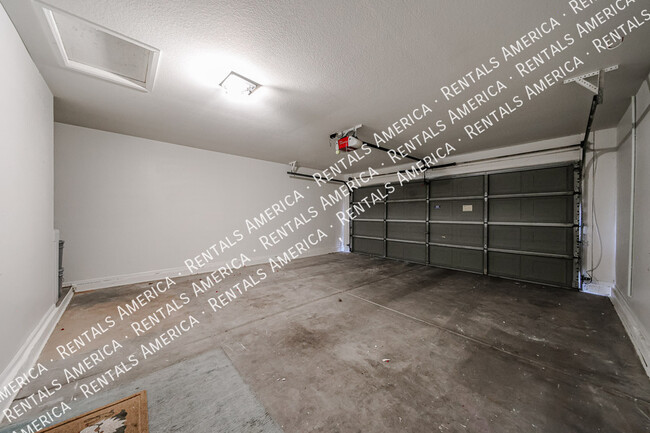 Building Photo - 9429 E Camino Del Santo