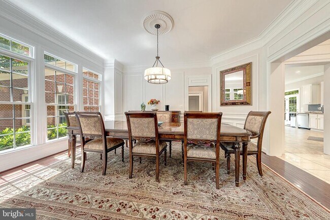 Building Photo - 18852 Ridgeback Ct