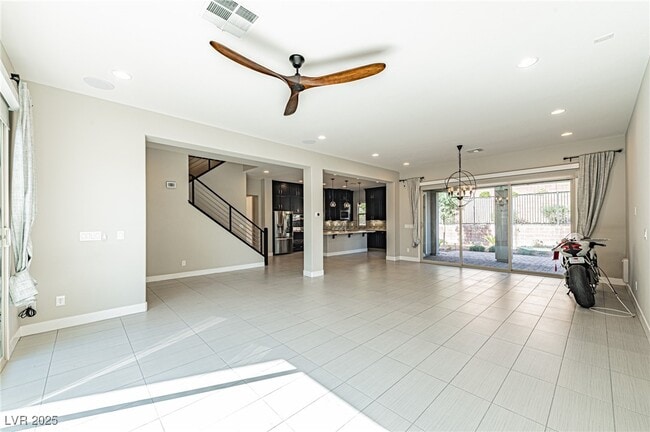 Building Photo - 6465 Farness St