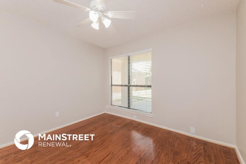 Building Photo - 6228 Los Altos Dr