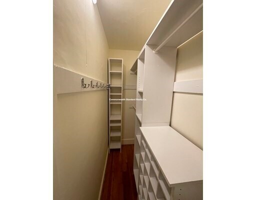 Building Photo - 17 Hillside Rd