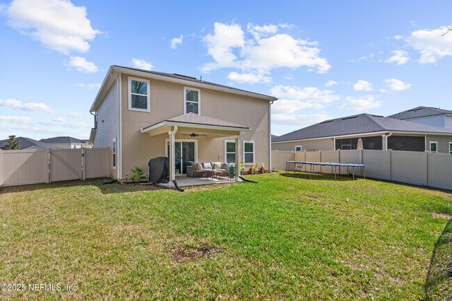 Building Photo - 2865 Firethorn Ave