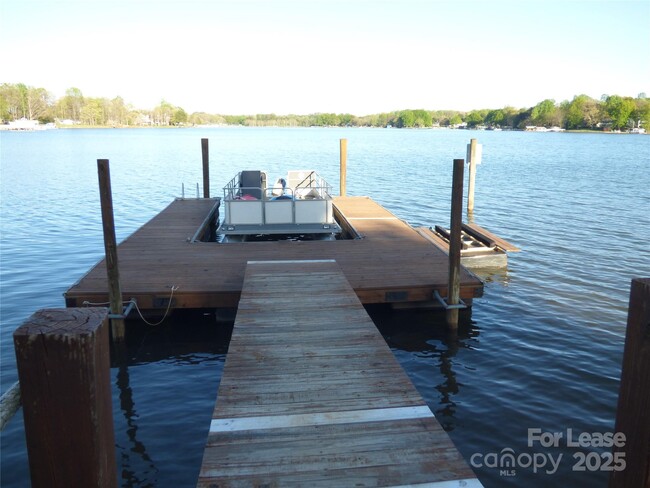 Building Photo - 286 Wood Duck Loop